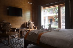 Amritara Tuskar's Riverside