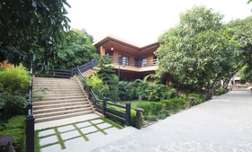 Amritara Tuskar's Riverside