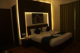 Clarissa Resort Corbett