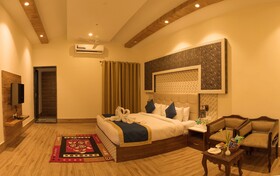 Clarissa Resort Corbett