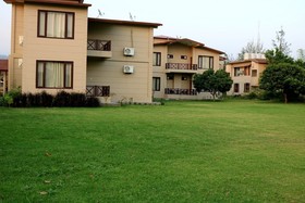 Alaya Resorts & Spa Corbett