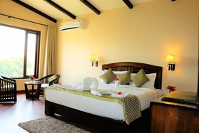Alaya Resorts & Spa Corbett