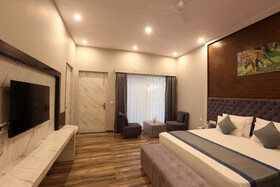 Countryard Resort By EWD Hotels