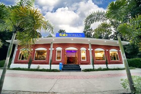 FabHotel Corbett Green View Garden & Stay