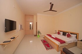 FabHotel Corbett Green View Garden & Stay