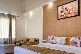 Maulik Retreat