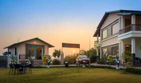 Maulik Retreat