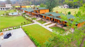 Pumpkin Hotels Corbett Tusk N Wood