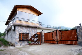 Pumpkin Hotels Corbett Tusk N Wood