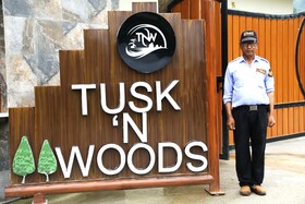 Pumpkin Hotels Corbett Tusk N Wood