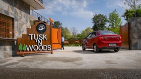 Pumpkin Hotels Corbett Tusk N Wood