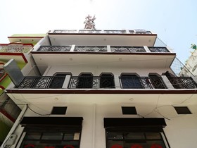 Flagship 13686 Rudraksh Hotel