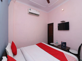 Flagship 13686 Rudraksh Hotel