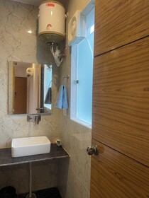 The White Oak Corbett Spa & Resort