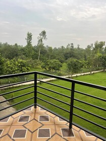 The White Oak Corbett Spa & Resort