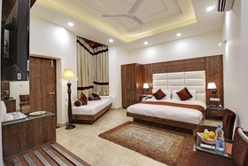Wood Castle Spa & Resort