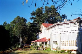 Chevron Rosemount Hotel