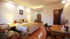 Woodsvilla Resort