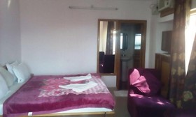 Hotel Ganesha Inn