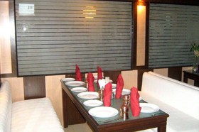 Hotel Ganesha Inn