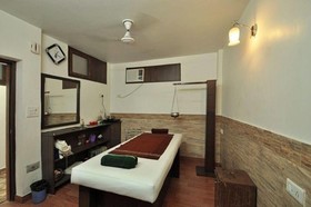Hotel Ganesha Inn