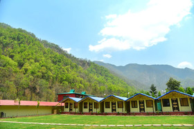 Garud Chatti River Resort