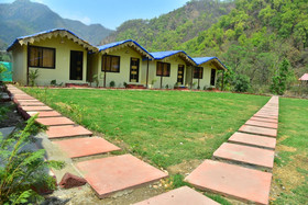 Garud Chatti River Resort