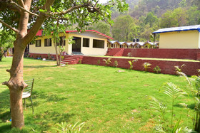 Garud Chatti River Resort