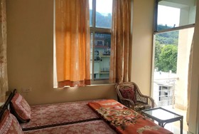 Gayatri Kunj Rishikesh by Goroomgo