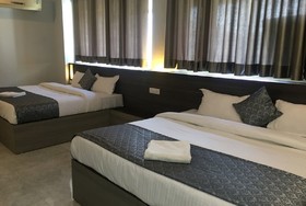 Goroomgo Bhagirath Inn Tapovan Rishikesh