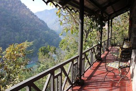 Neemrana's Glasshouse on The Ganges