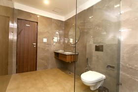 Holywater Hotel By Ganga Kinare