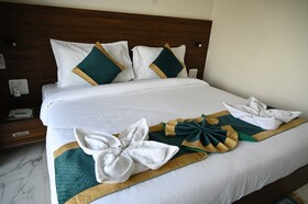 Hotel 7 Heaven