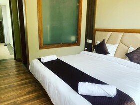 Hotel & Hostel Vimal Ganga