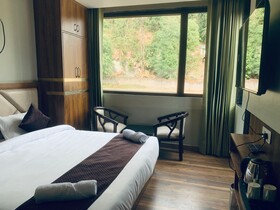 Hotel & Hostel Vimal Ganga