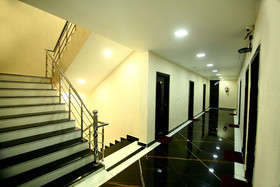 Hotel Gharonda