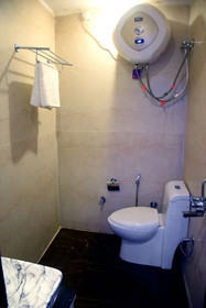 Hotel Gharonda