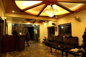 Hotel Green One Earth