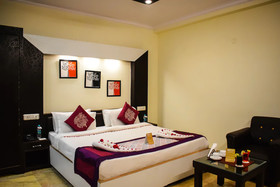 Hotel Green One Earth
