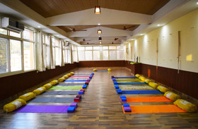 Hotel Green One Earth