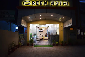 Hotel Green One Earth