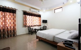Hotel Leisure Palace