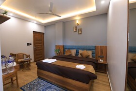 Hotel Mahadev Rishikesh