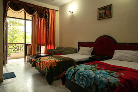 Hotel Neeraj Bhawan
