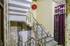 Hotel Pushp Kunj By FabHotel