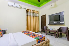 Hotel Pushp Kunj By FabHotel