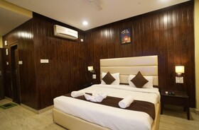 Hotel Royale Hills