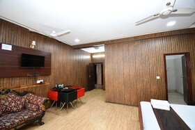 Hotel Shivaay Paradise