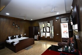 Hotel Shivaay Paradise