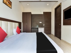 Capital O 37973 Hotel Shiv Vilas
